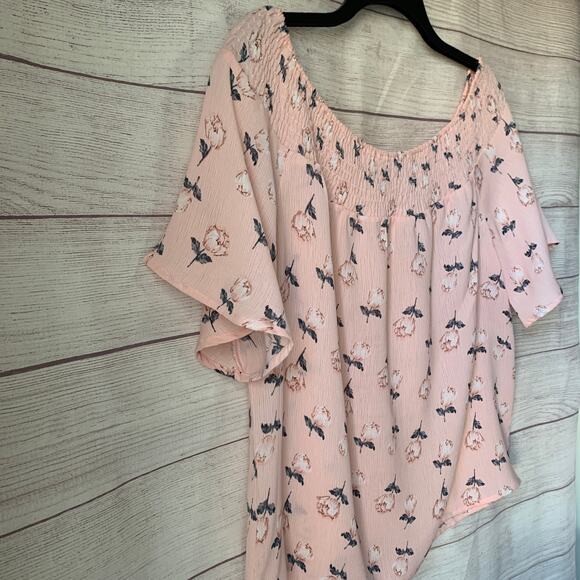 Staccato Pink Floral Short Sleeve Blouse Smocked Neckline Size Large - Picture 11 of 11
